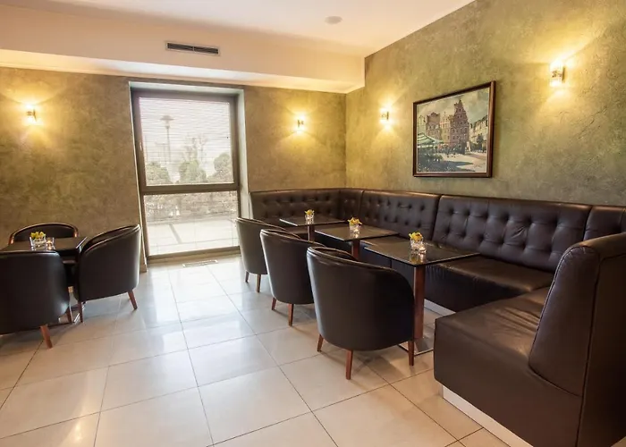 酒店 弗罗茨瓦夫维加商务酒店 3*