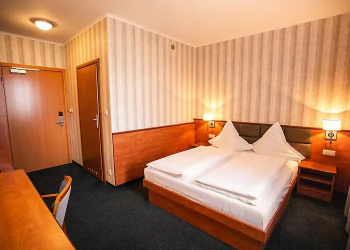 호텔 Business Vega 3*