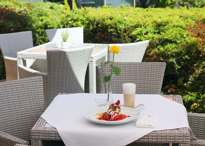 弗罗茨瓦夫维加商务酒店 3*